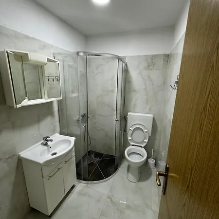 Arjan2 אומיס